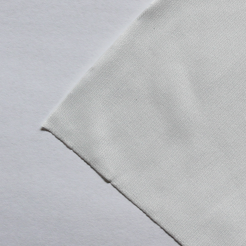 Poly genwipe light irradie,100 % polyester tricoté, simple plis en 60 x 25 cm